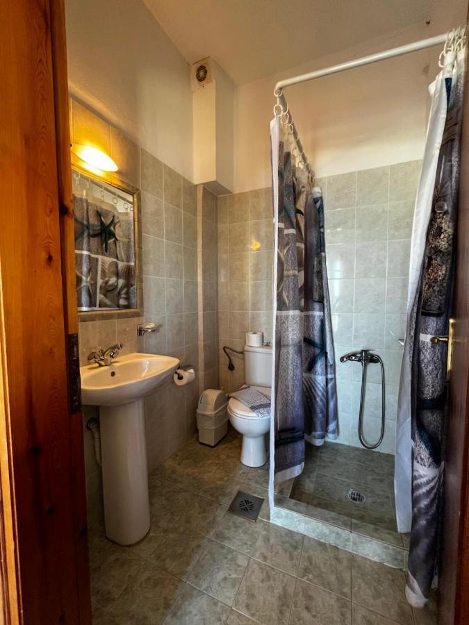 Michael Apartments Agia Marina المظهر الخارجي الصورة